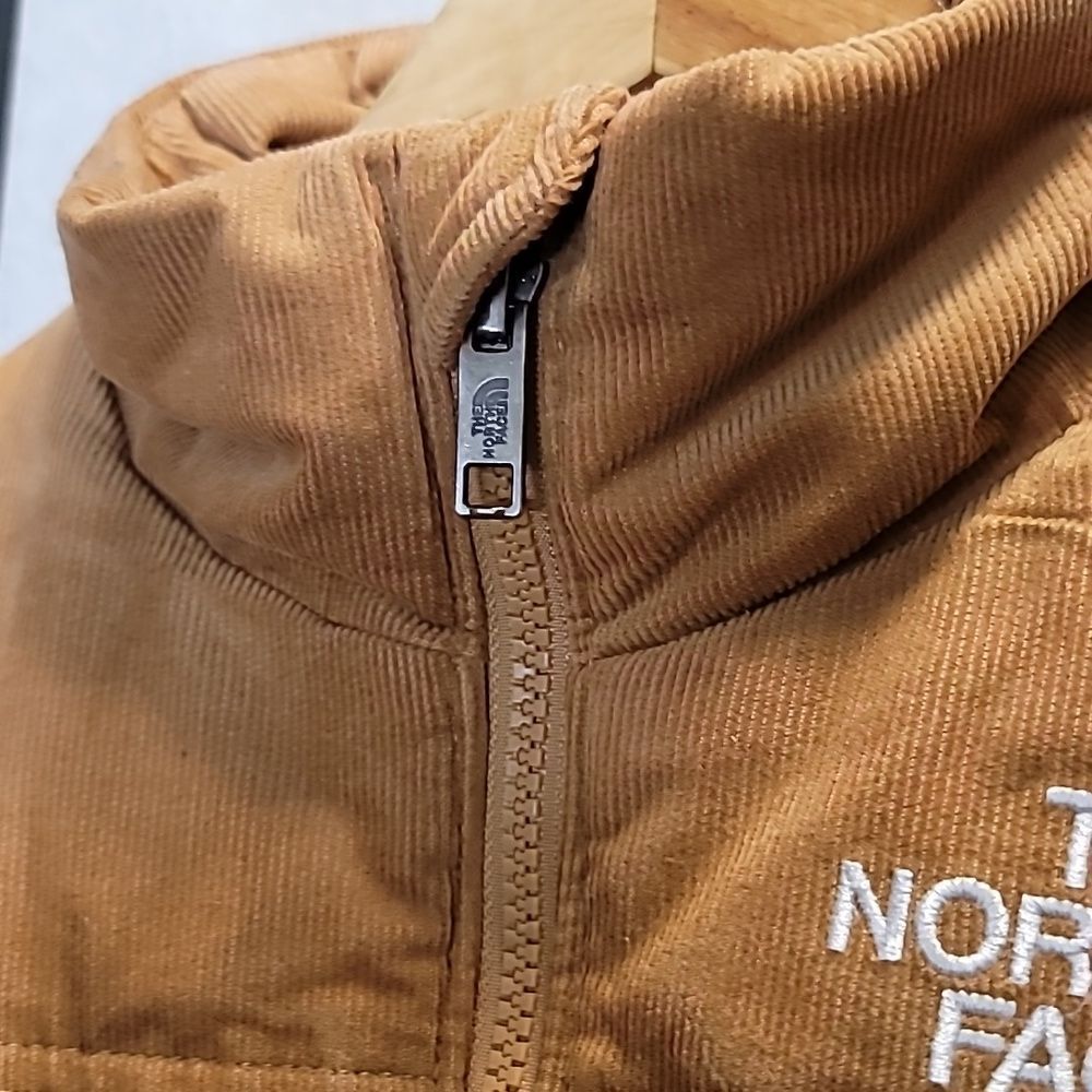 The North Face Nuptse Jacket Teen Medium - Picture 9 of 12